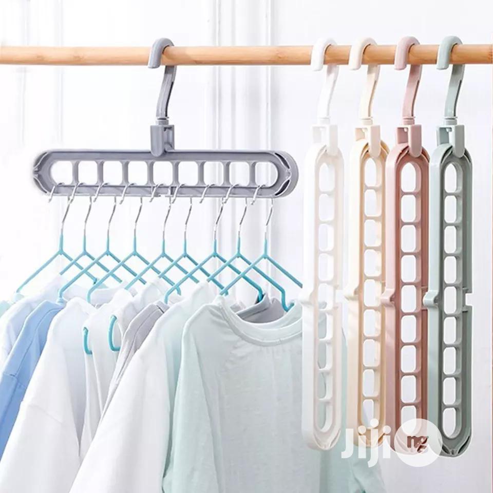 (Pack of 5) Adjustable Multipurpose Plastic Hangers